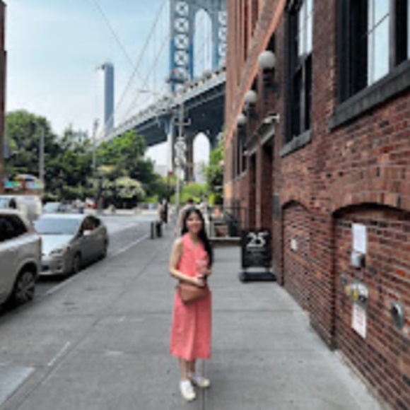 Meet your Posher, Kristy - Picture 1 of 1